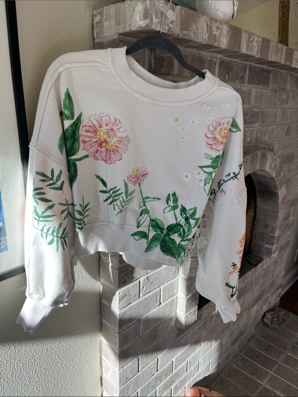 Free People White Cropped Sweatshirt with Pink Floral & Green Leaf Print